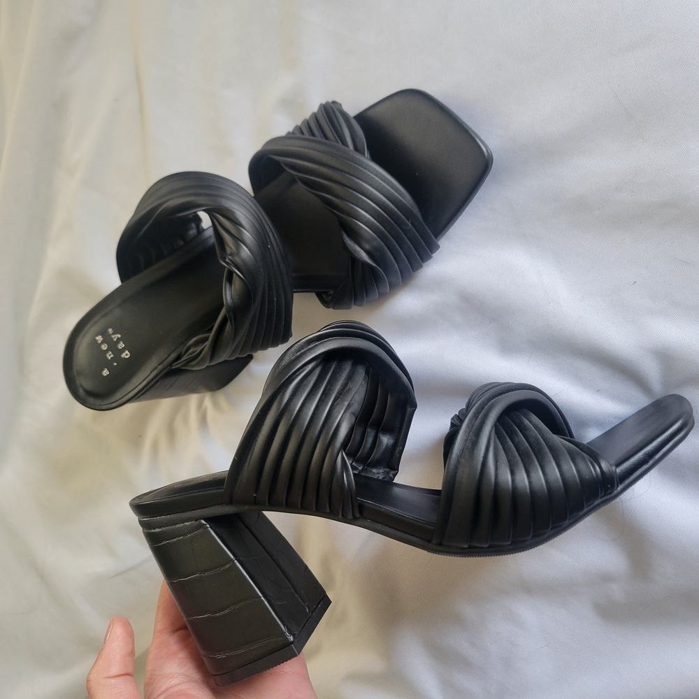 Black Women's Heeled Sandals